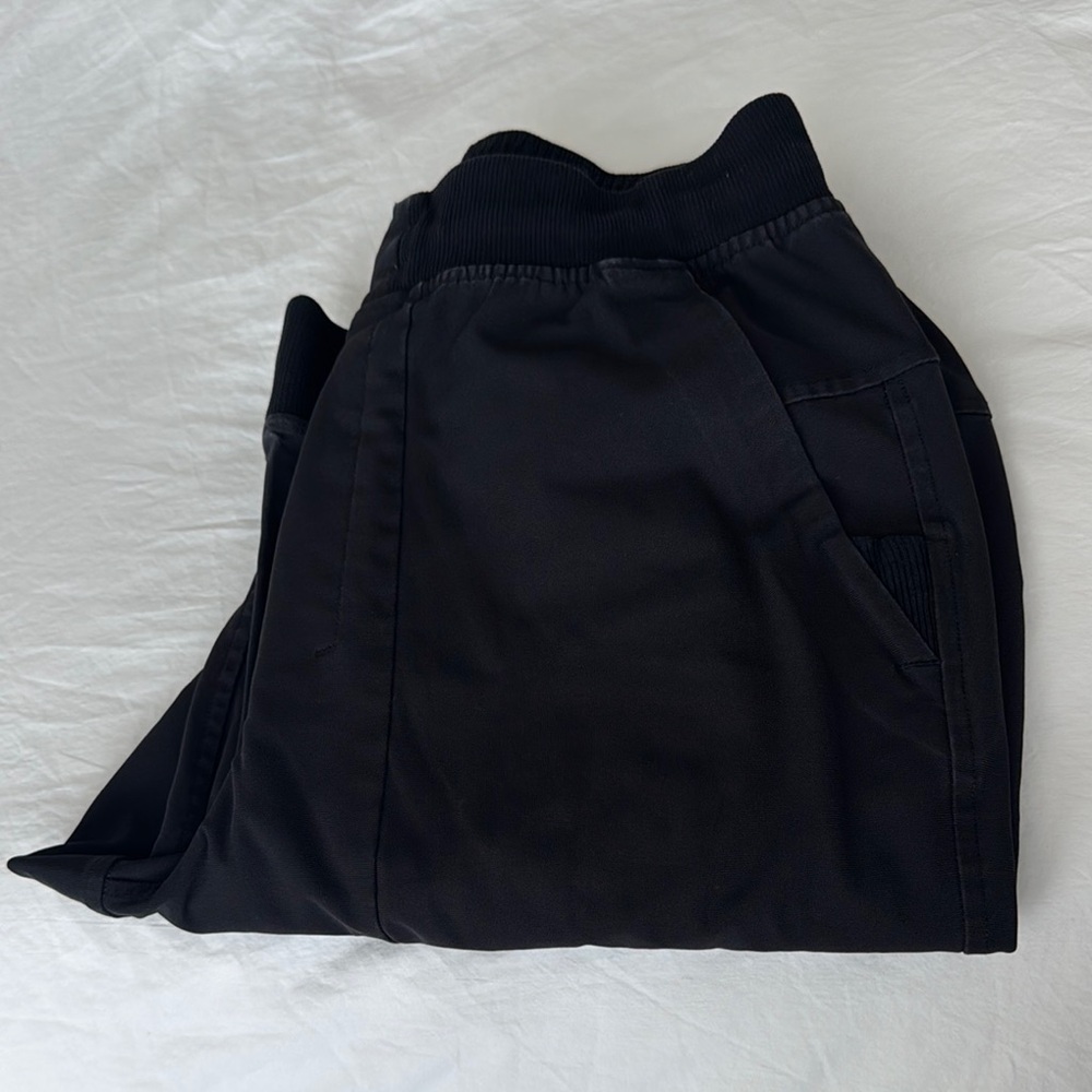 Lululemon Men’s Joggers - Picture 9 of 9